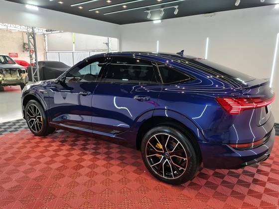 AUDI E-TRON ELÉTRICO SPORTBACK PERFORMANCE BLACK QUATTRO em João Pessoa, PB