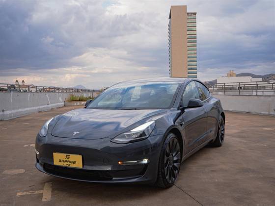 TESLA MODEL 3 ELÉTRICO AWD LONG RANGE PERFORMANCE em Belo Horizonte, MG