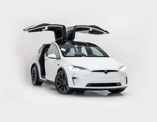 TESLA MODEL X ELÉTRICO PLAID em Balneário Camboriú, SC