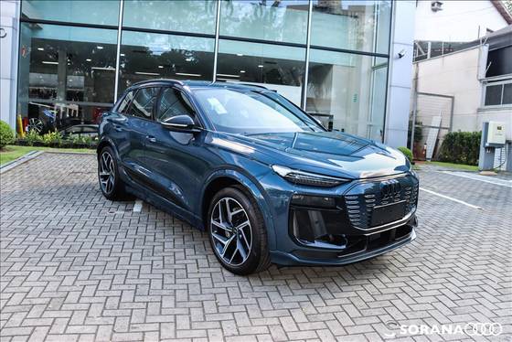AUDI Q6 E-TRON 100 KW ELÉTRICO PERFORMANCE BLACK QUATTRO em São Paulo, SP