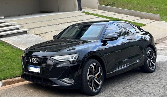 AUDI E-TRON ELÉTRICO SPORTBACK S QUATTRO em Osasco, SP