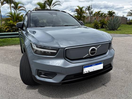 VOLVO XC40 P8 RECHARGE ELECTRIC BEV PURE AWD em São José dos Campos, SP