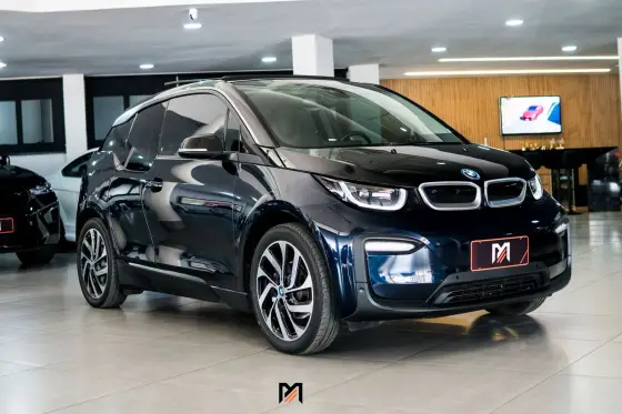 BMW i3 ELÉTRICO eDRIVE BEV AUTOMÁTICO em Goiânia, GO