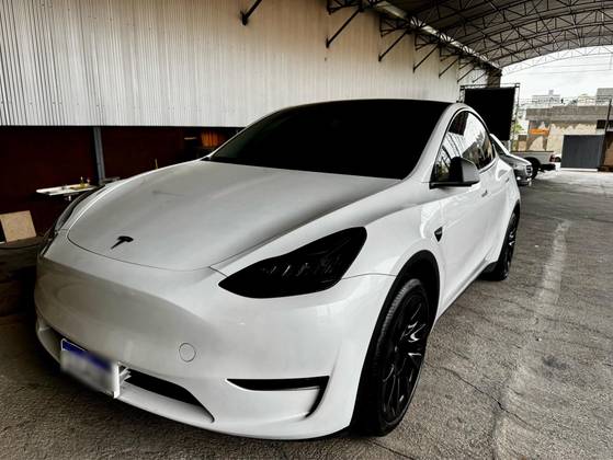 TESLA MODEL Y P100D PERFORMANCE AWD ELÉTRICO em Divinópolis, MG