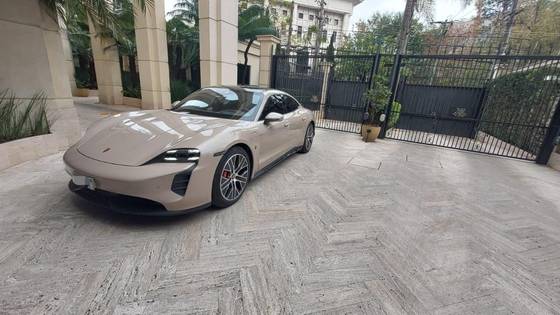 PORSCHE TAYCAN 4S ELÉTRICO em São Paulo, SP