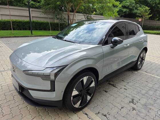 VOLVO EX30 69 KW ELÉTRICO ULTRA em Rio de Janeiro, RJ