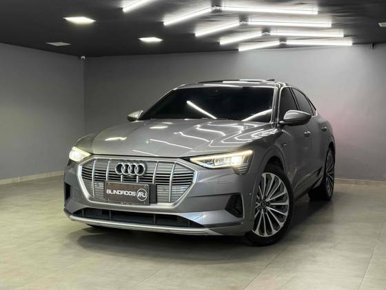 AUDI E-TRON ELÉTRICO SPORTBACK PERFORMANCE QUATTRO em Rio de Janeiro, RJ