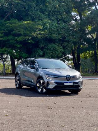 RENAULT MEGANE 60 KW ELÉTRICO E-TECH EV60 em Maringá, PR
