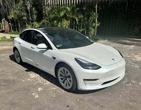 TESLA MODEL 3 ELÉTRICO AWD LONG RANGE PERFORMANCE em São Paulo, SP
