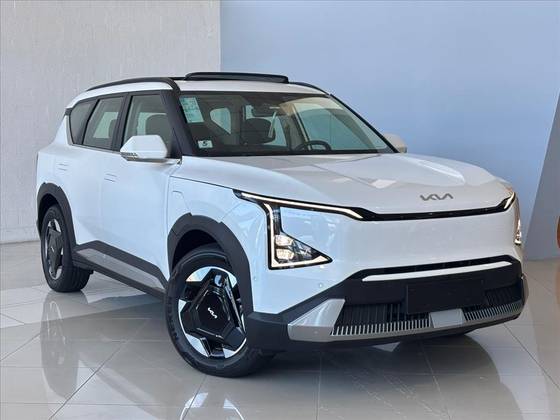 KIA EV5 88,16 KW ELÉTRICO LAND em Balneário Camboriú, SC