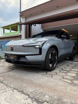 VOLVO EX30 69 KW ELÉTRICO PLUS em Belo Horizonte, MG