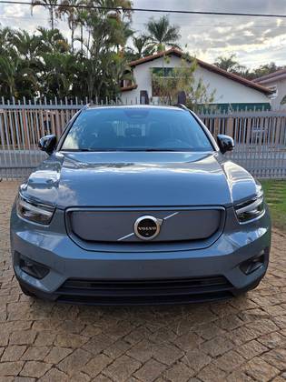VOLVO XC40 P8 RECHARGE ELECTRIC BEV PURE AWD em Brasília, DF