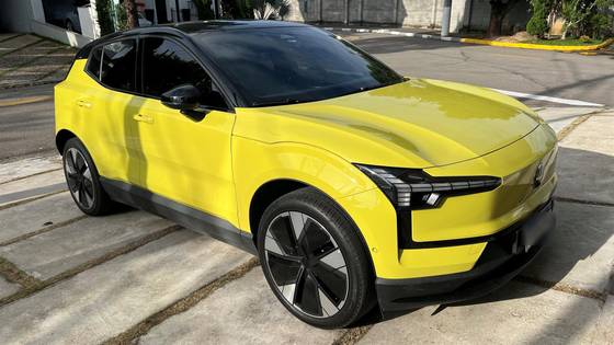 VOLVO EX30 69 KW ELÉTRICO ULTRA em Jacareí, SP