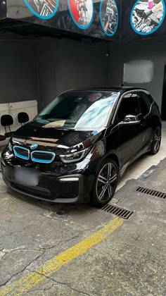 BMW i3 ELÉTRICO eDRIVE BEV FULL AUTOMÁTICO em São Paulo, SP
