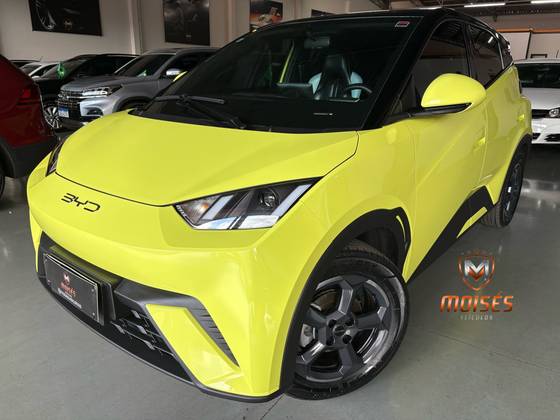 BYD DOLPHIN MINI 38 KW ELÉTRICO 5L em Patrocínio, MG