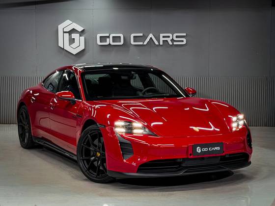 PORSCHE TAYCAN GTS ELÉTRICO em Goiânia, GO