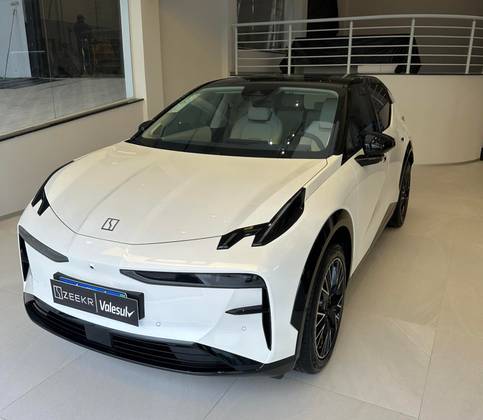 ZEEKR X 66 KW ELÉTRICO FLAGSHIP AWD em Londrina, PR