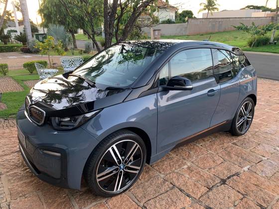 BMW i3 ELÉTRICO eDRIVE UNIQUE FOREVER AUTOMÁTICO em Mogi Mirim, SP