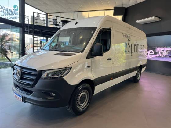 MERCEDES-BENZ E-SPRINTER 81 KW ELÉTRICO FURGÃO 320 STREET EXTRA LONGO AUTOMÁTICO em São Paulo, SP