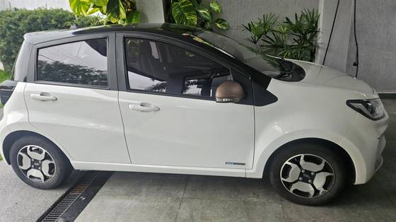 JAC E-JS1 ELÉTRICO AUTOMÁTICO em Mogi das Cruzes, SP