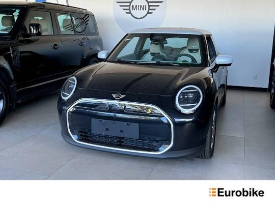 MINI COOPER 49,2 KW ELÉTRICO 2P SE em Brasília, DF