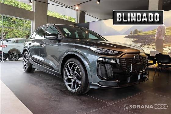 AUDI Q6 E-TRON 100 KW ELÉTRICO PERFORMANCE BLACK QUATTRO em São Paulo, SP