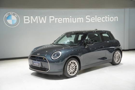 MINI COOPER 49,2 KW ELÉTRICO 2P SE em Belo Horizonte, MG
