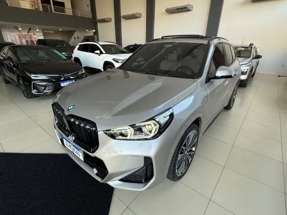 BMW iX1 ELÉTRICO XDRIVE30 M SPORT em Americana, SP