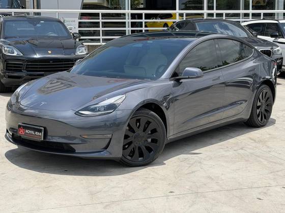 TESLA MODEL 3 ELÉTRICO AWD STANDARD RANGE PLUS em Rio de Janeiro, RJ