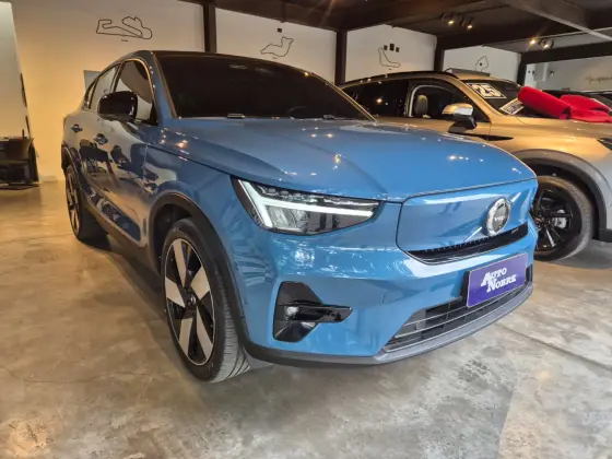 VOLVO C40 P8 RECHARGE TWIN ELECTRIC ULTIMATE AWD em São Paulo, SP