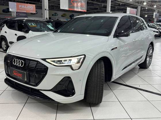 AUDI E-TRON ELÉTRICO SPORTBACK S QUATTRO em São Paulo, SP