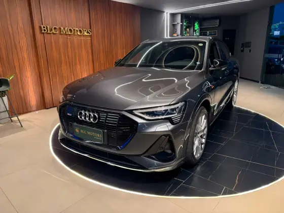 AUDI E-TRON ELÉTRICO SPORTBACK PERFORMANCE BLACK QUATTRO em João Pessoa, PB