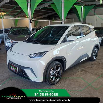 BYD DOLPHIN MINI 38 KW ELÉTRICO 5L em Uberlândia, MG