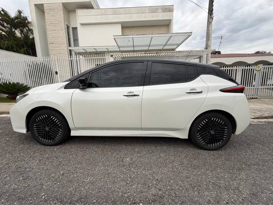 NISSAN LEAF B12P 40 ELÉTRICO em Curitiba, PR