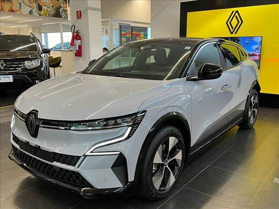 RENAULT MEGANE 60 KW ELÉTRICO E-TECH EV60 em São Paulo, SP