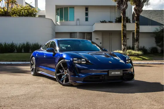 PORSCHE TAYCAN TURBO ELÉTRICO em Brasília, DF