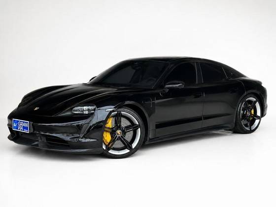 PORSCHE TAYCAN TURBO S ELÉTRICO em Maringá, PR