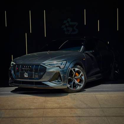 AUDI E-TRON ELÉTRICO SPORTBACK S QUATTRO em Maceió, AL