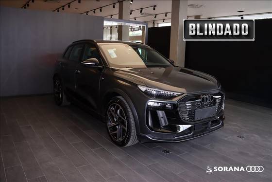 AUDI Q6 E-TRON 100 KW ELÉTRICO S LINE QUATTRO em São Paulo, SP
