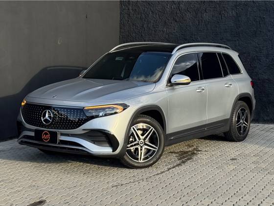 MERCEDES-BENZ EQB 350 66,5 KW ELÉTRICO 4MATIC em Joinville, SC