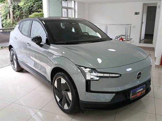 VOLVO EX30 69 KW ELÉTRICO PLUS em São Paulo, SP