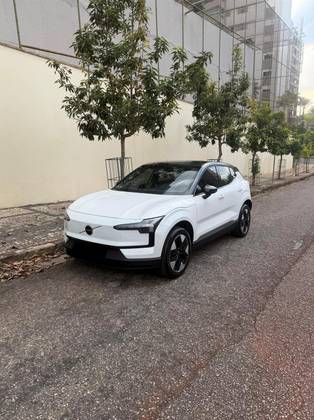 VOLVO EX30 51 KW ELÉTRICO CORE em Belo Horizonte, MG