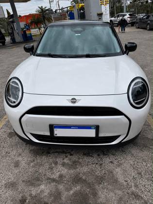 MINI COOPER 40,7 KW ELÉTRICO 2P E em Barueri, SP