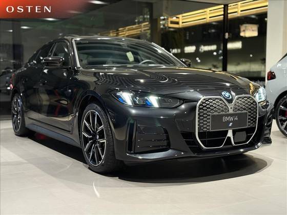 BMW I4 ELÉTRICO eDRIVE40 M SPORT em São José dos Campos, SP