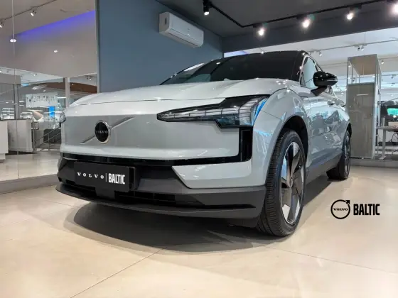 VOLVO EX30 69 KW ELÉTRICO PLUS em Barueri, SP