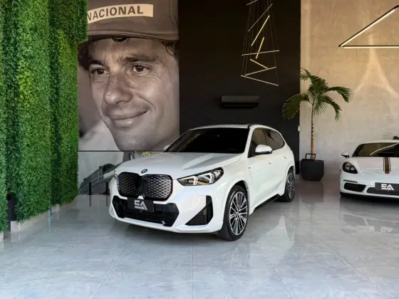BMW iX1 ELÉTRICO XDRIVE30 M SPORT em Valinhos, SP