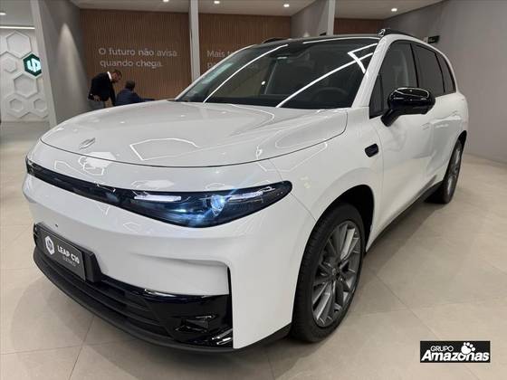 LEAPMOTOR C10 69,9 KW BEV em São Paulo, SP