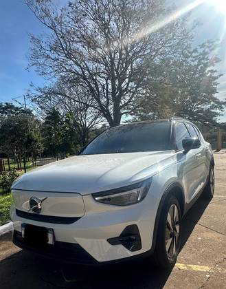 VOLVO XC40 P6 RECHARGE ELECTRIC PLUS em Campo Grande, MS