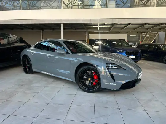 PORSCHE TAYCAN ELÉTRICO em Recife, PE
