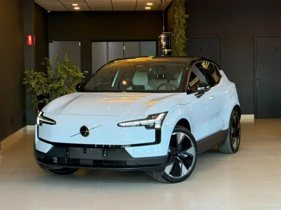 VOLVO EX30 69 KW ELÉTRICO ULTRA em Vinhedo, SP